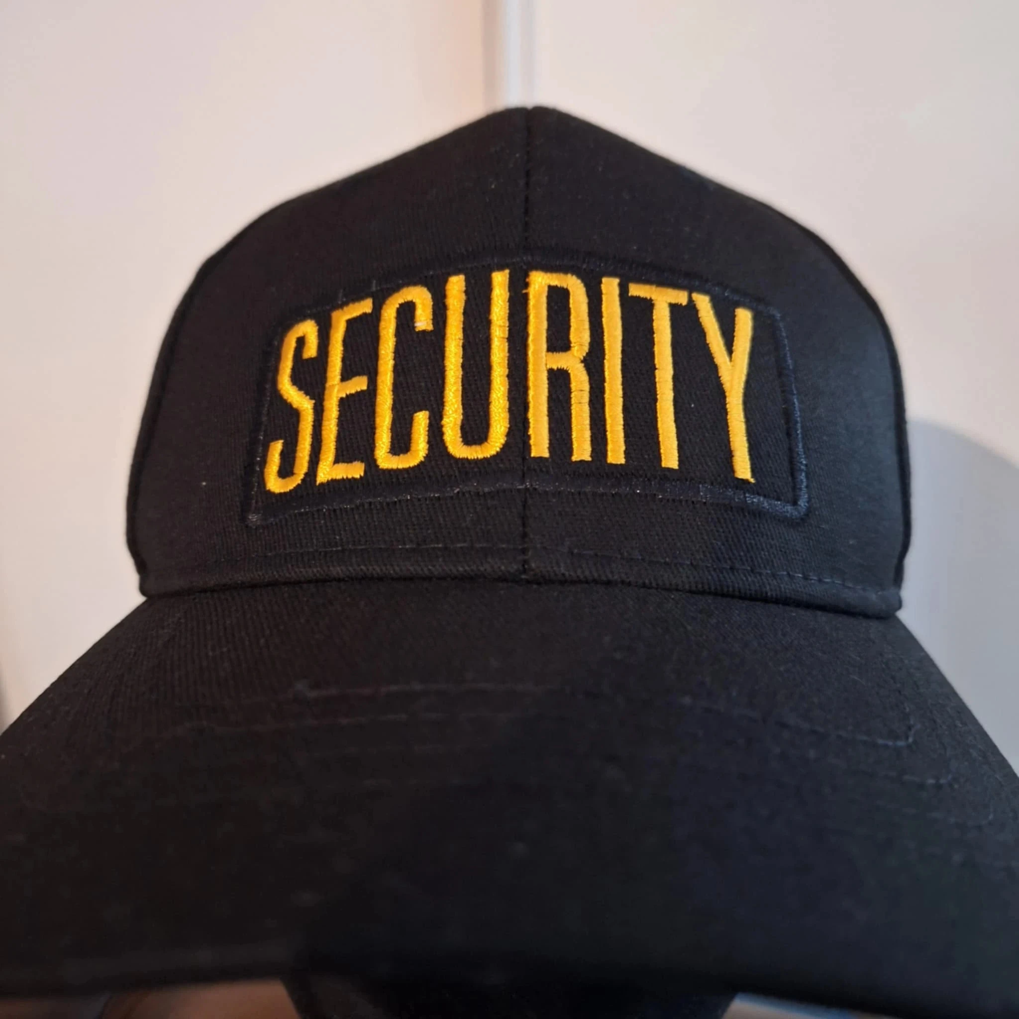 Casquette ajustable "Security" Entre protection et mode tendance – photo 4